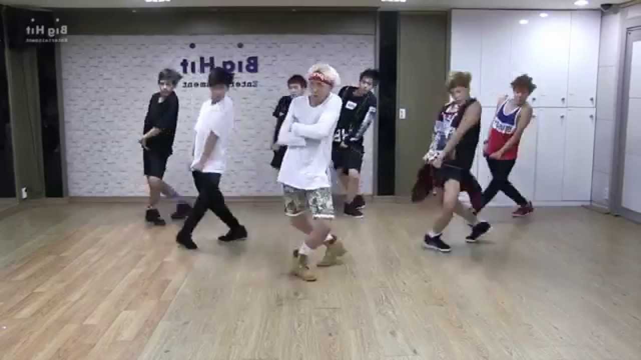 BTS (방탄소년단) - 