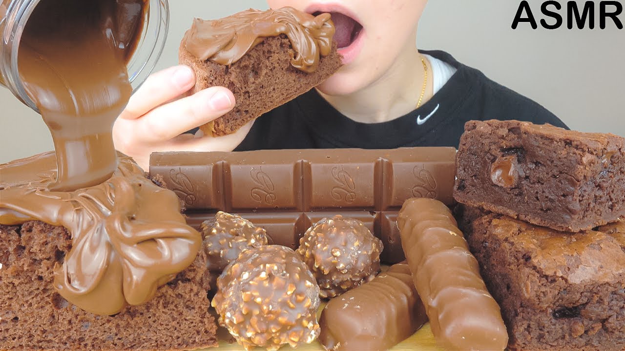 ASMR Nutella Cake, Brownie, Hershey's Golden Almond Bar & Ferrero Rocher [Chocolate Dessert Mukbang]