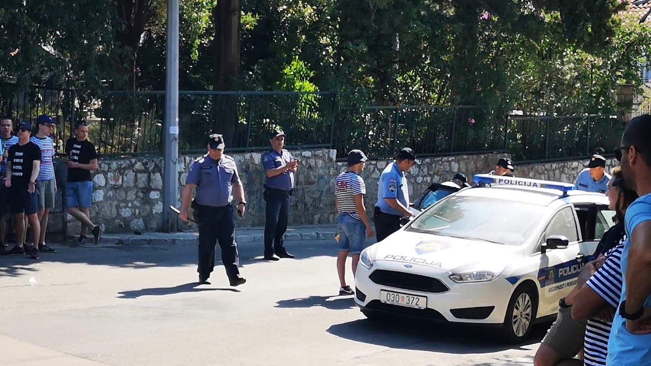Policija privela dva maturanta Pomorske škole