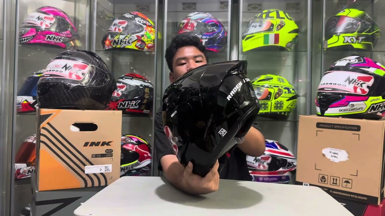 Review helm NHK GPR TECH Race