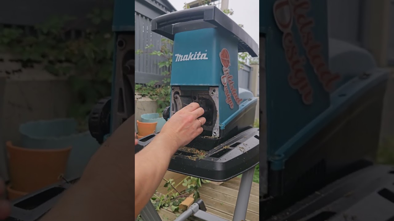 How to Clean & Adjust Knives on Makita UD2500 | Step-by-step Guide