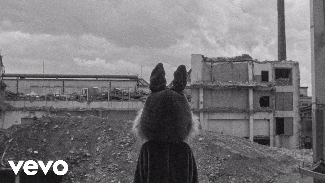 Matteo Fabbiani - 5PM (Official Music Video)