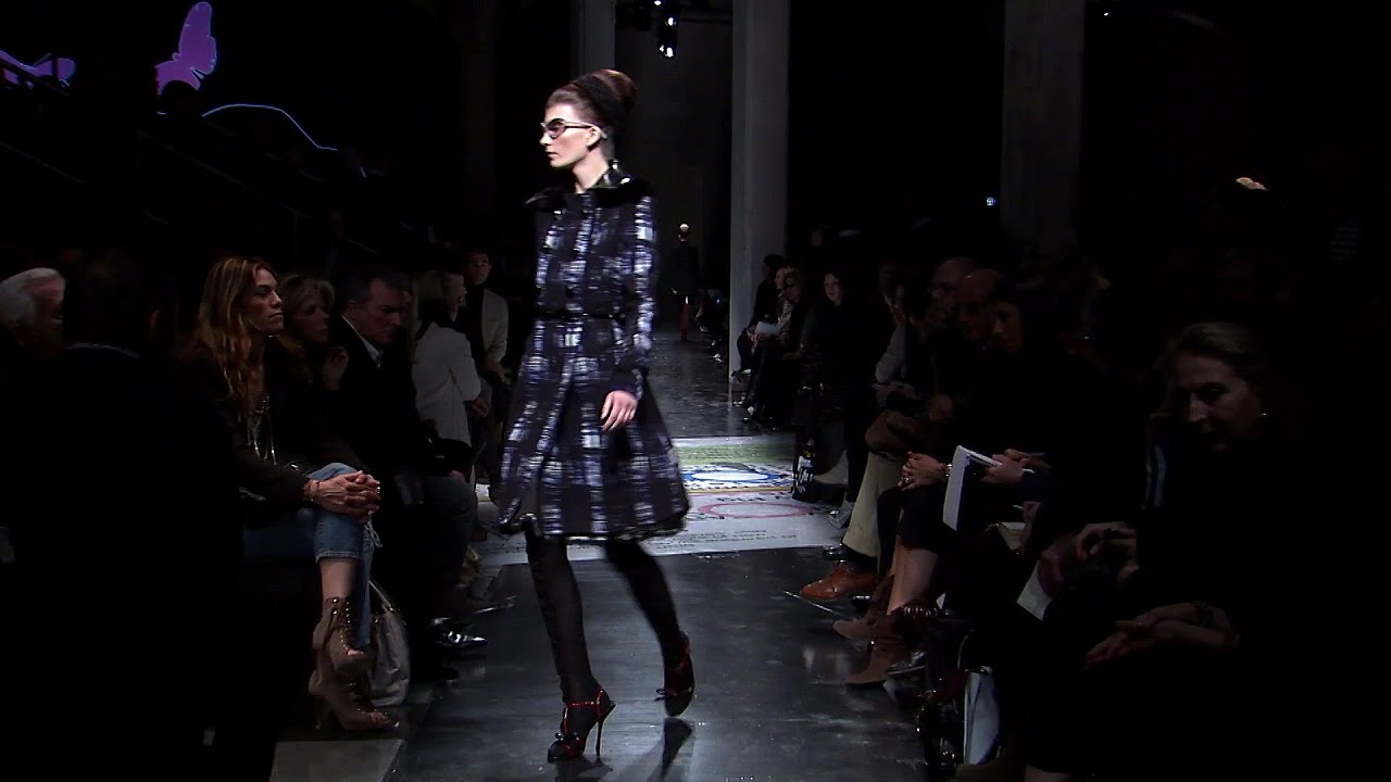 Prada | Fall Winter 2010/2011 Full Show | Exclusive