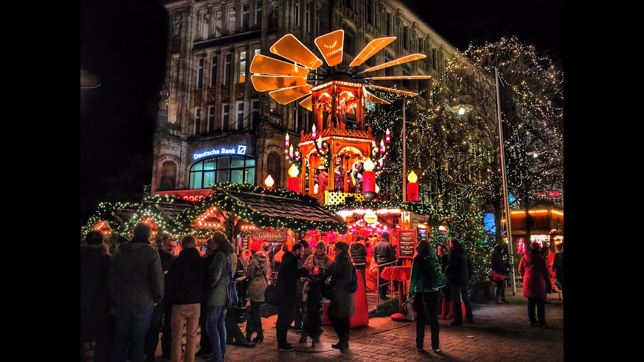 Xmas Market Spitalerstrasse - Walking Tour -  Hamburg, Germany 2015   4K