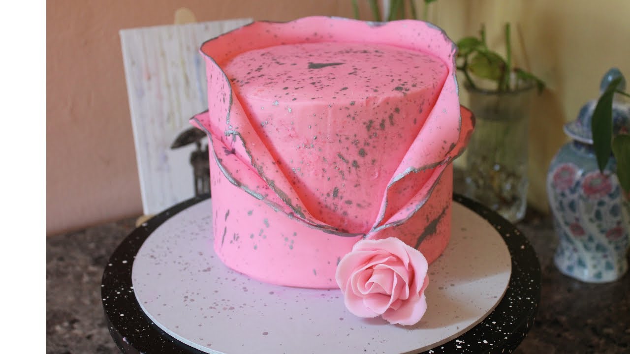 How to decorate a cake/ fondant wrap cake