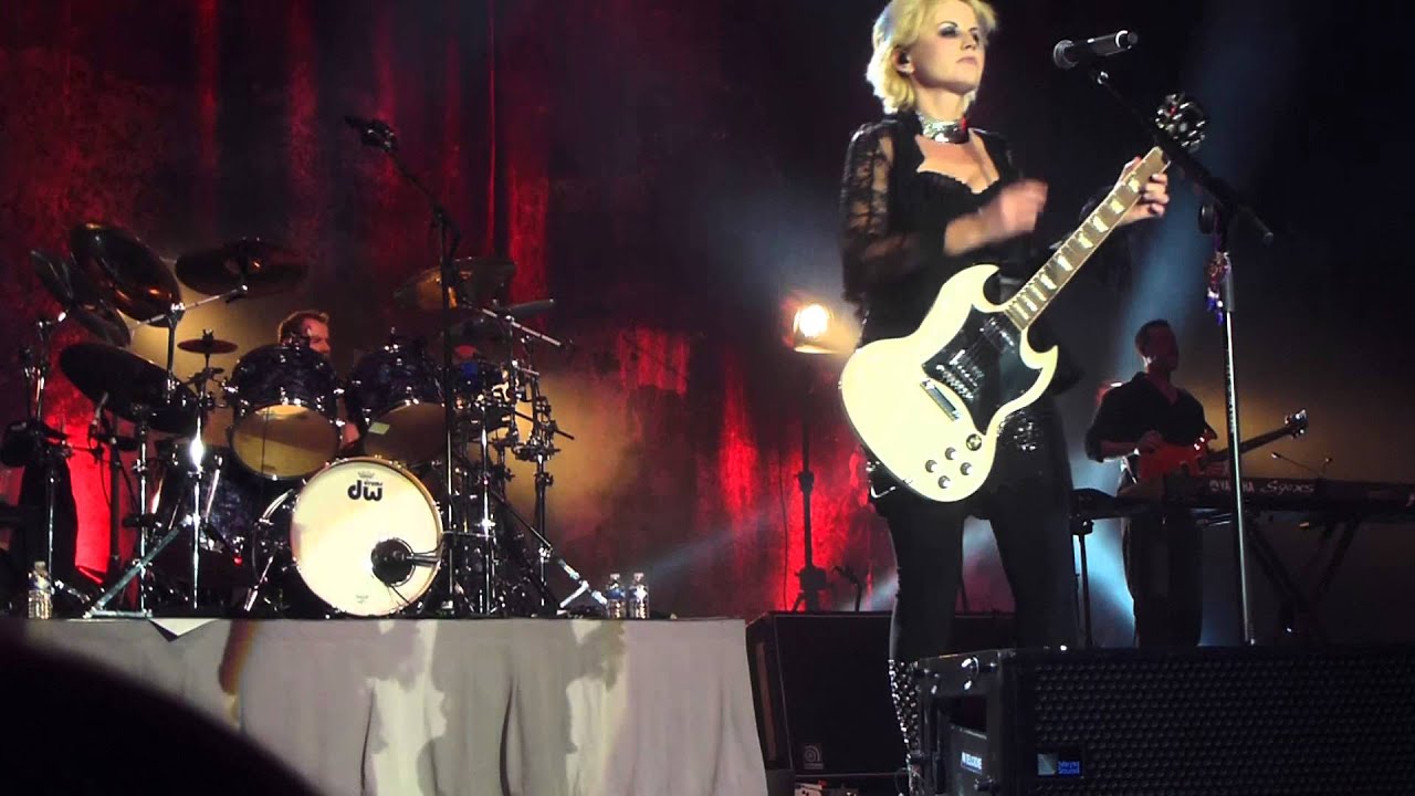 (HD) The Cranberries - Zombie Live @ Rockhal Luxembourg