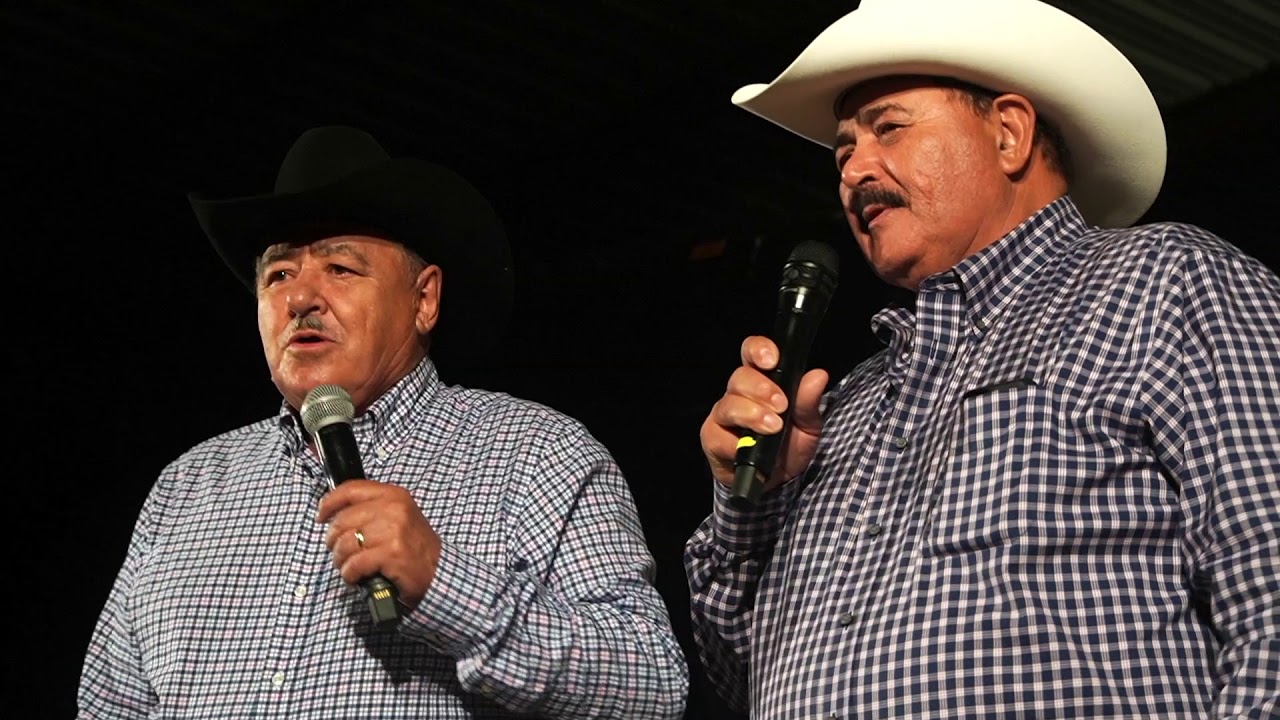 Los Huracanes del Norte [desde El Rancho En Vivo]     Mix corridos Perros