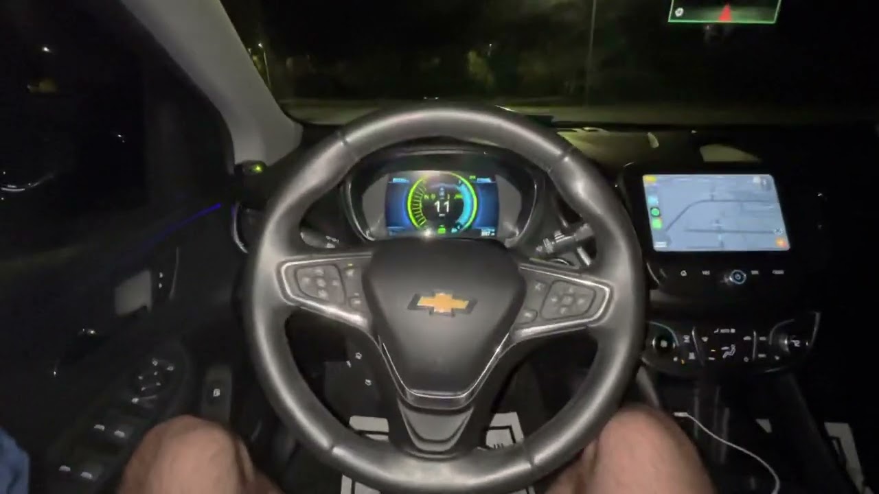 2017 Chevrolet Volt stopping at stop sign (California Stop) Open Pilot