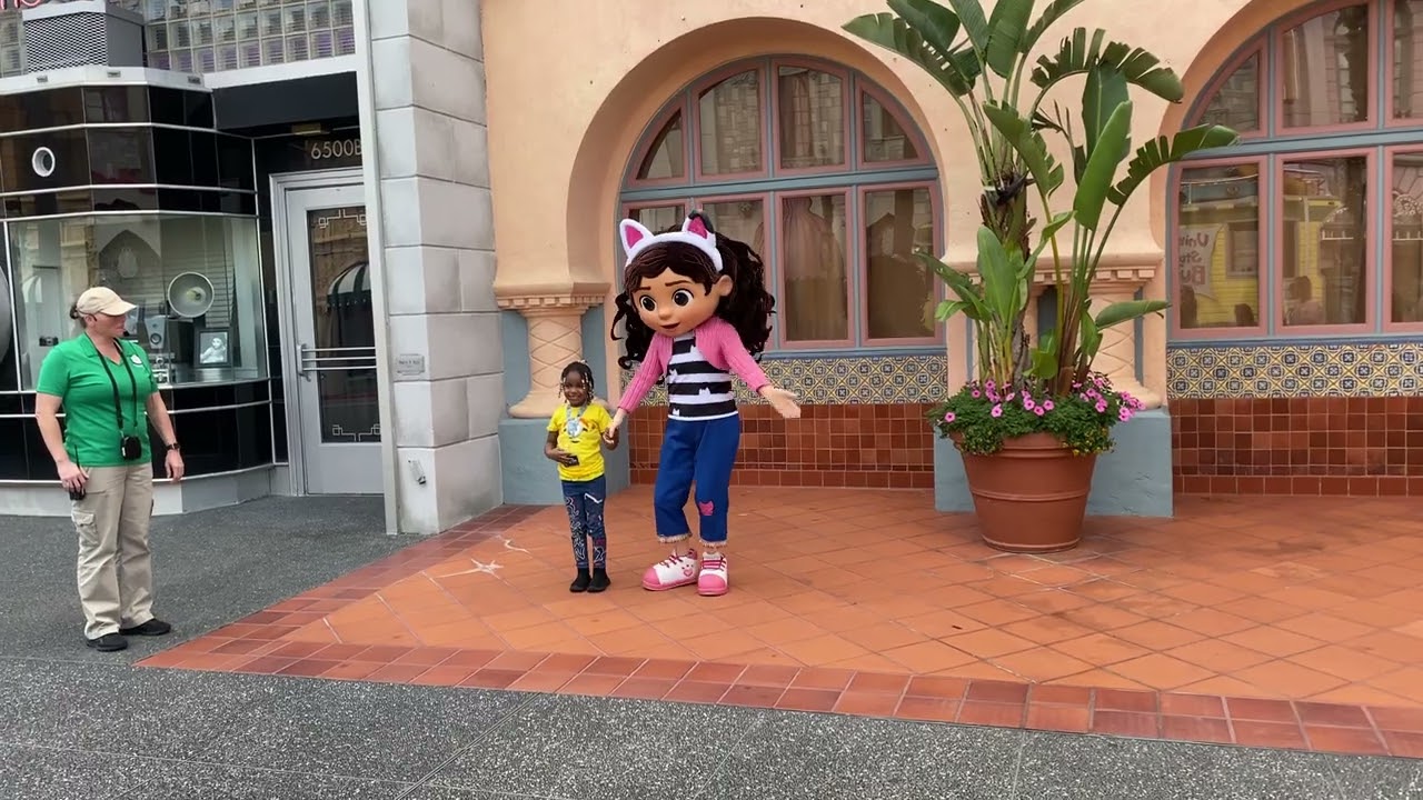 Gabby's Dollhouse Meet & Greet and Photo Op @UniversalOrlando Universal Studios Florida [4K]