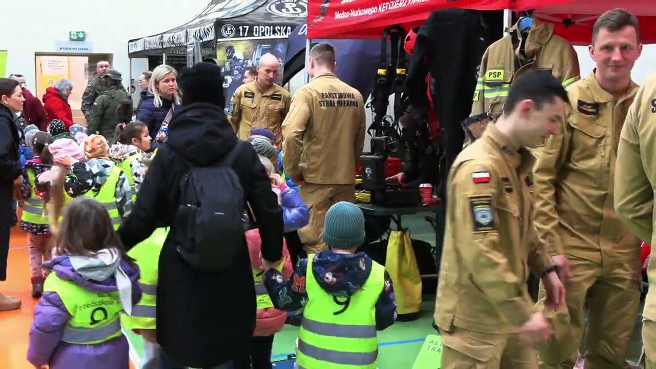 ❗Mundur, adrenalina i przyszła kariera. Tłumy na targach „Spotkanie z mundurem” w Kędzierzynie❗