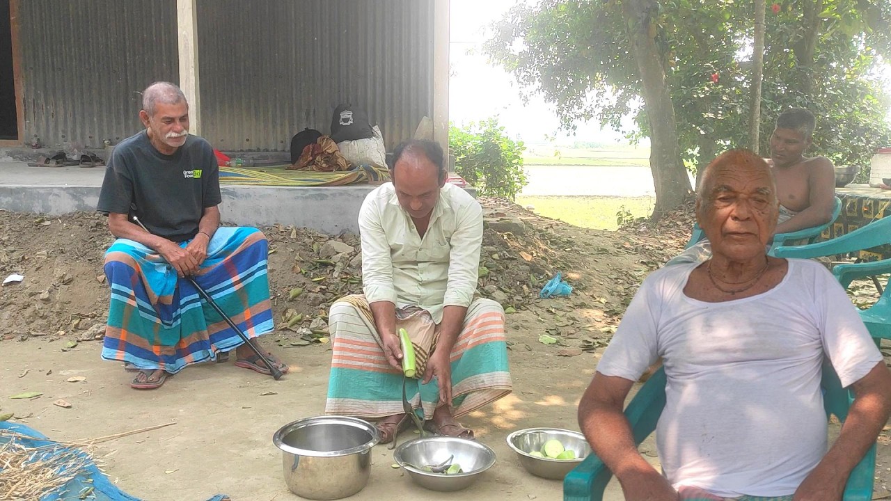 আজ হঠাৎ করে বড় ভাই কি দেখে এত ভয় পেল 😭simple village life