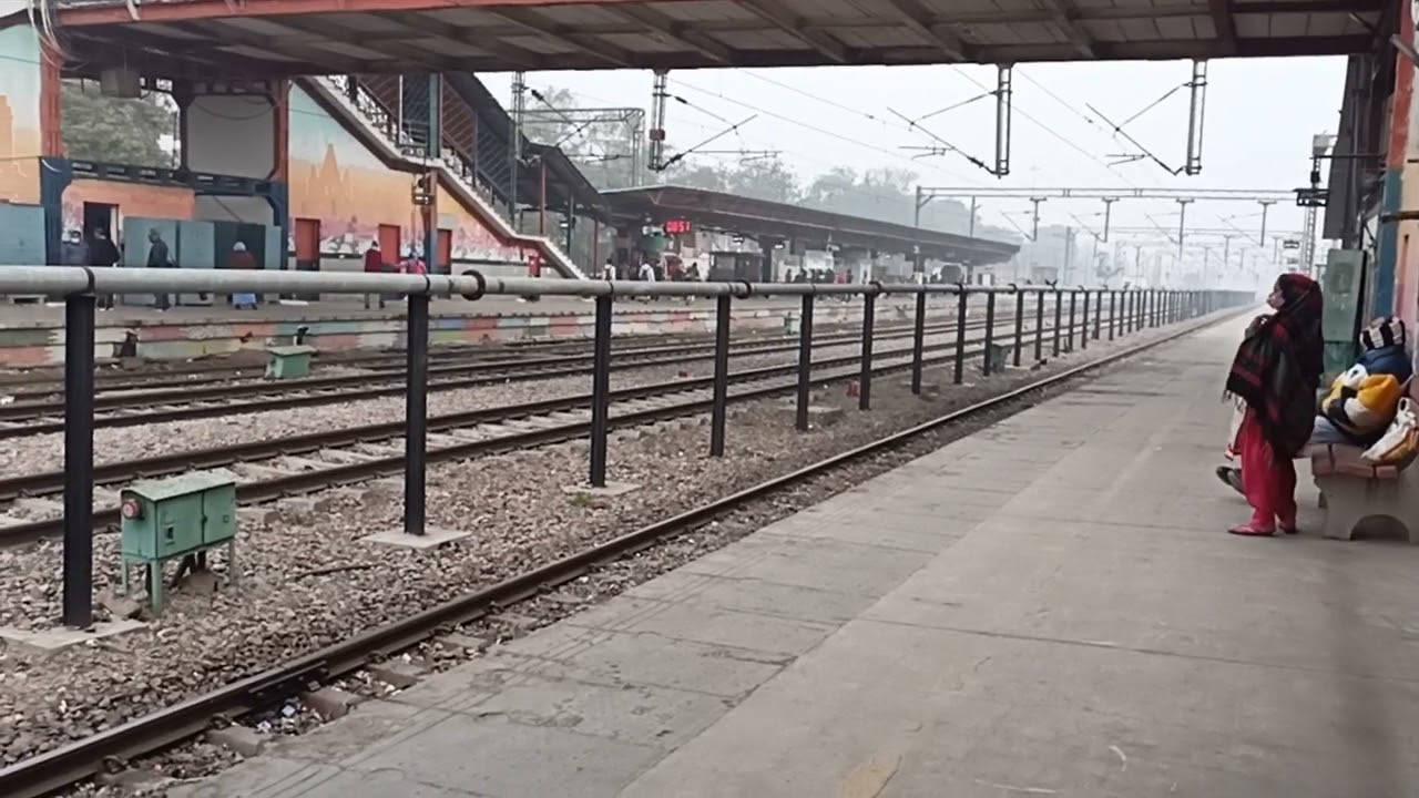 Telangana Express Clear Announcement (Hazrat Nizamuddin)