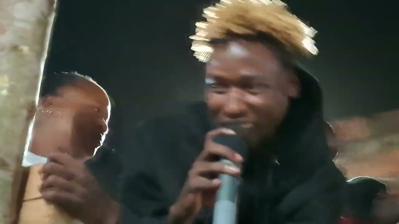 Jimnizzo performing RIRAYA at tombe,see how the crowd vibes