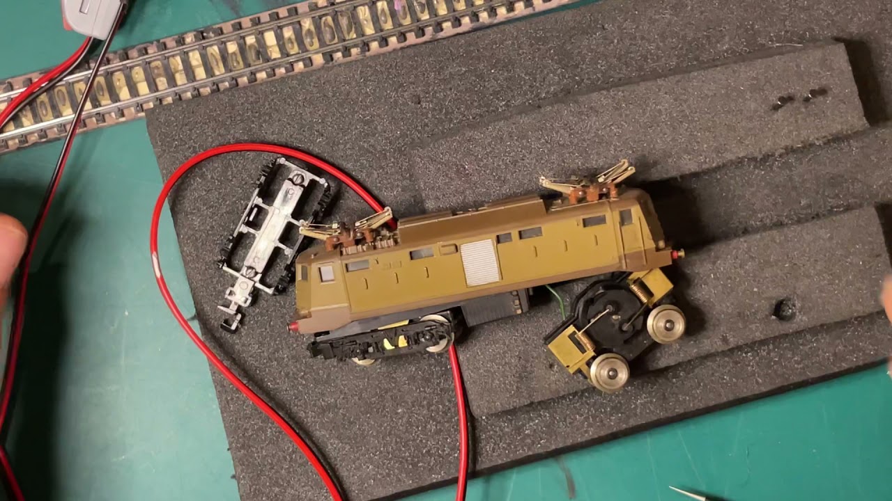 eBay delivery - broken N Scale Made in Italy Vintage Lima 202 Lune Gorge E424-143 - part 2