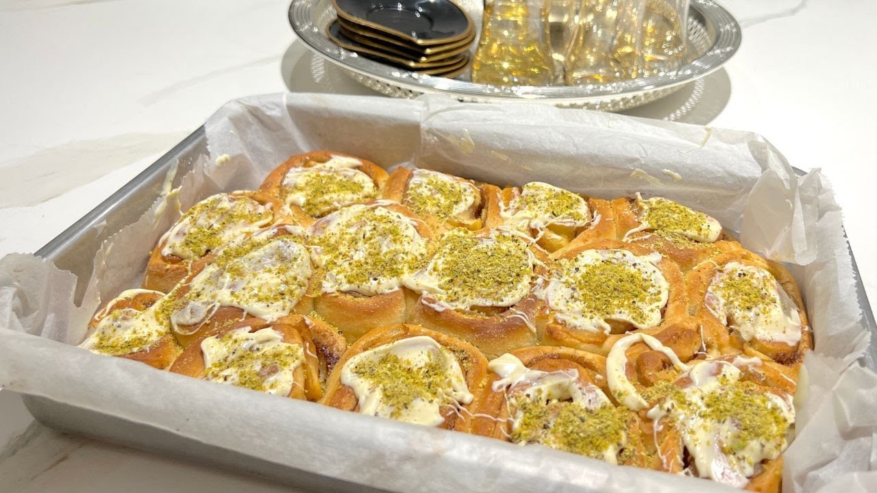 CINNAMON ROLL AUX POMMES CARAMELIS&Eacute;ES