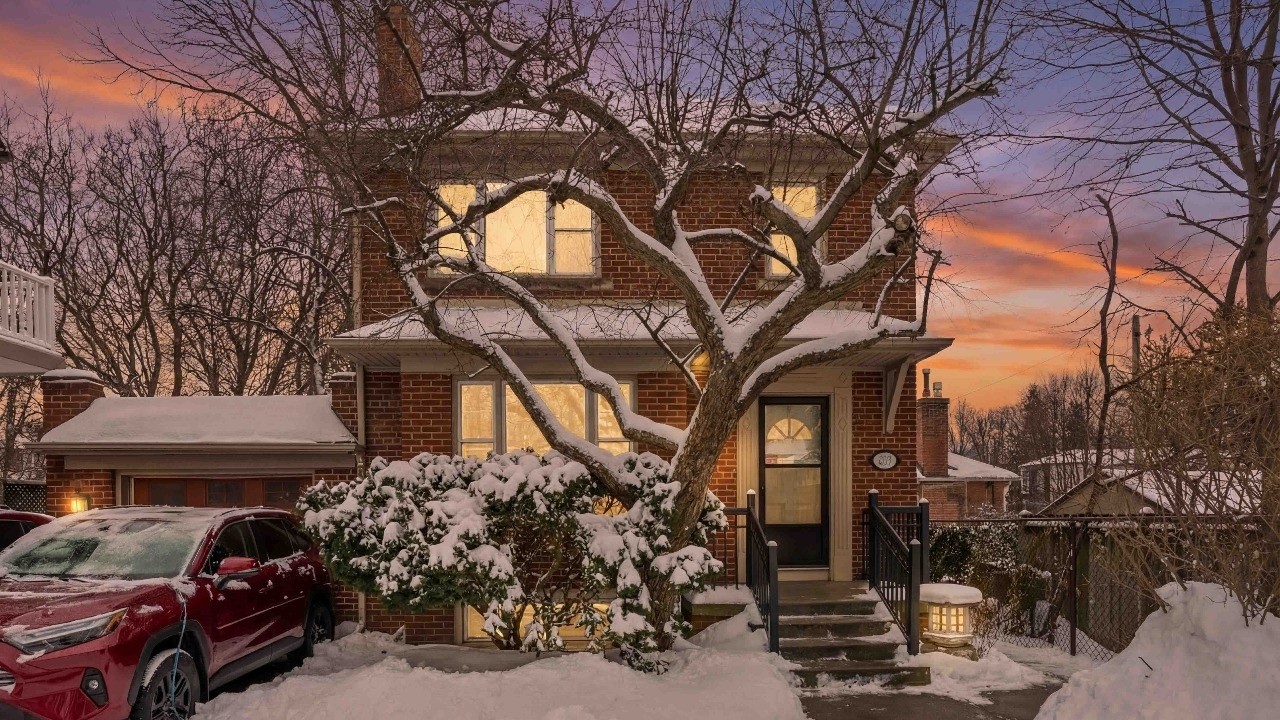 207 Clonmore Ave Toronto Ontario M1n 1y3