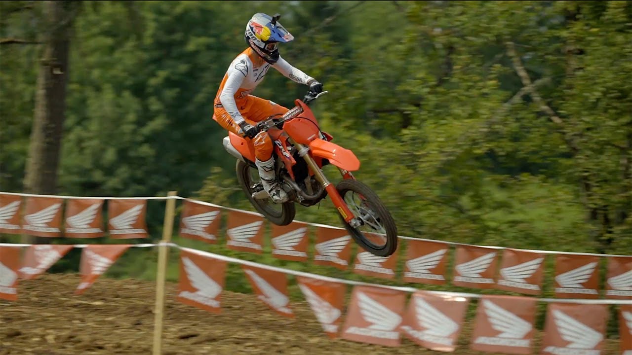 Jett & Hunter Lawrence Take The 2022 Honda CRF250R Out For A Rip! | RAW