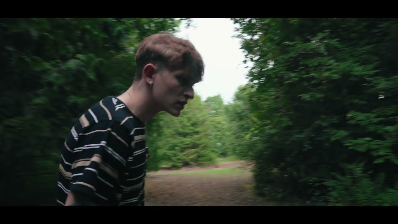 Conmac - don't panic (Official Music Video) Dir. @INEEDMONEYPRODUCTION.