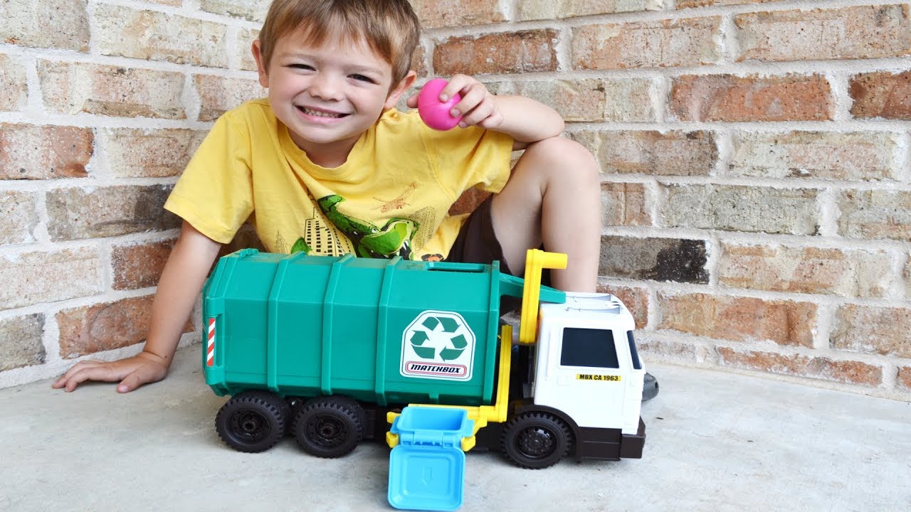 Garbage Truck Videos For Children l Unboxing GIANT Matchbox Recycling Truck l Garbage Trucks Rule
