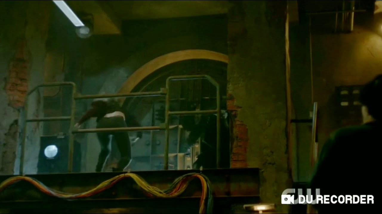 CW Legacies S1 E16 Scene - Hope fights Headless Horse-man & kills him by impaling his head | Landon