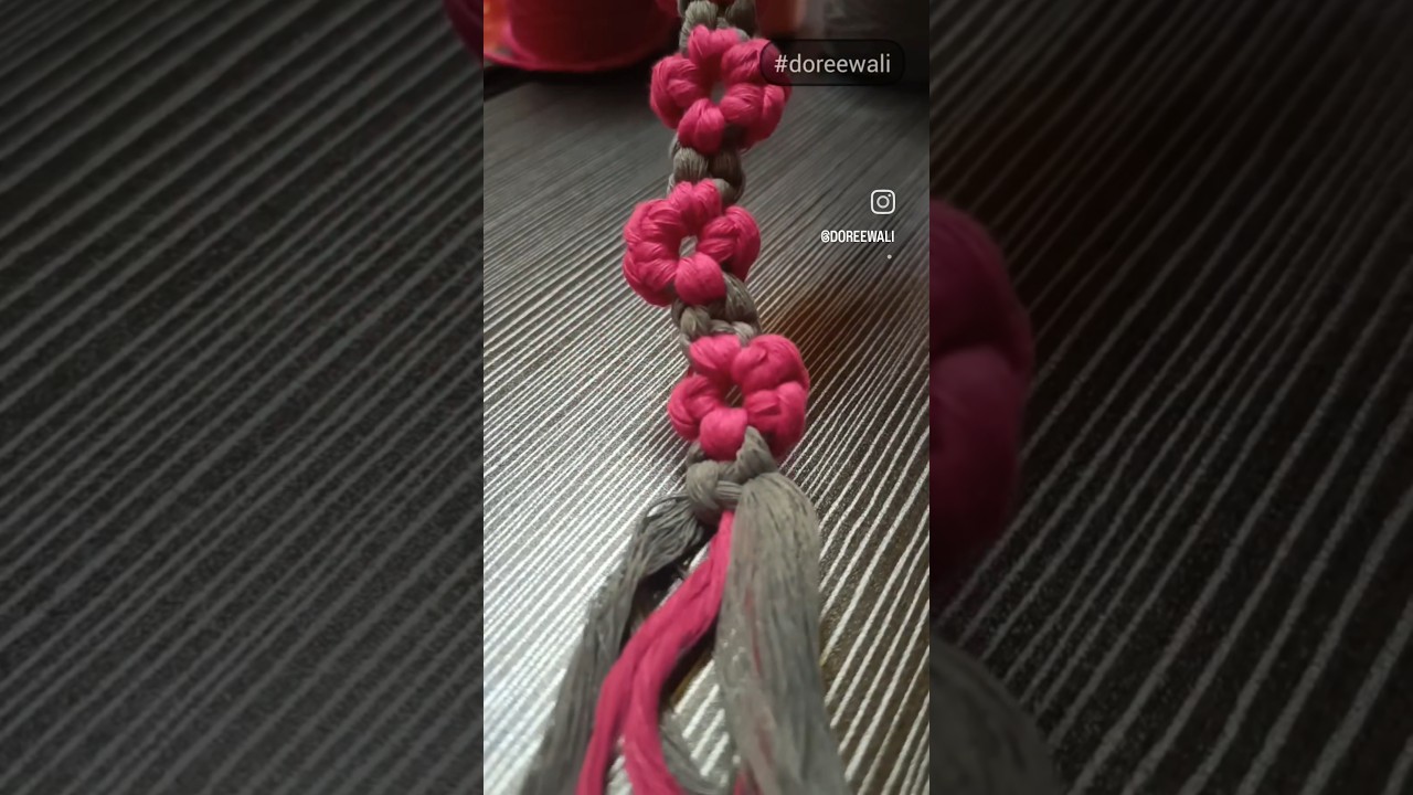 Macrame flower keychain 🌸 do you know how to make it? 