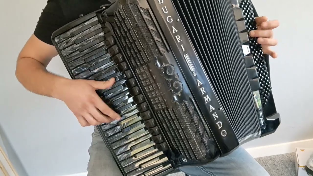 Domnul este bun ( normal și lent  LA M)