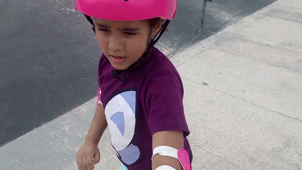 Andando de patins com a gatinha 🥰
