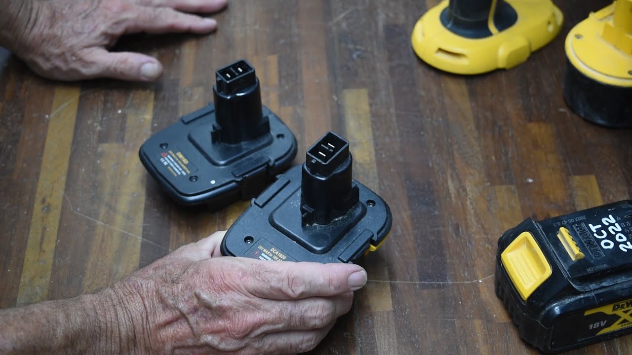Difference between DeWalt DCA1820 and DM18D