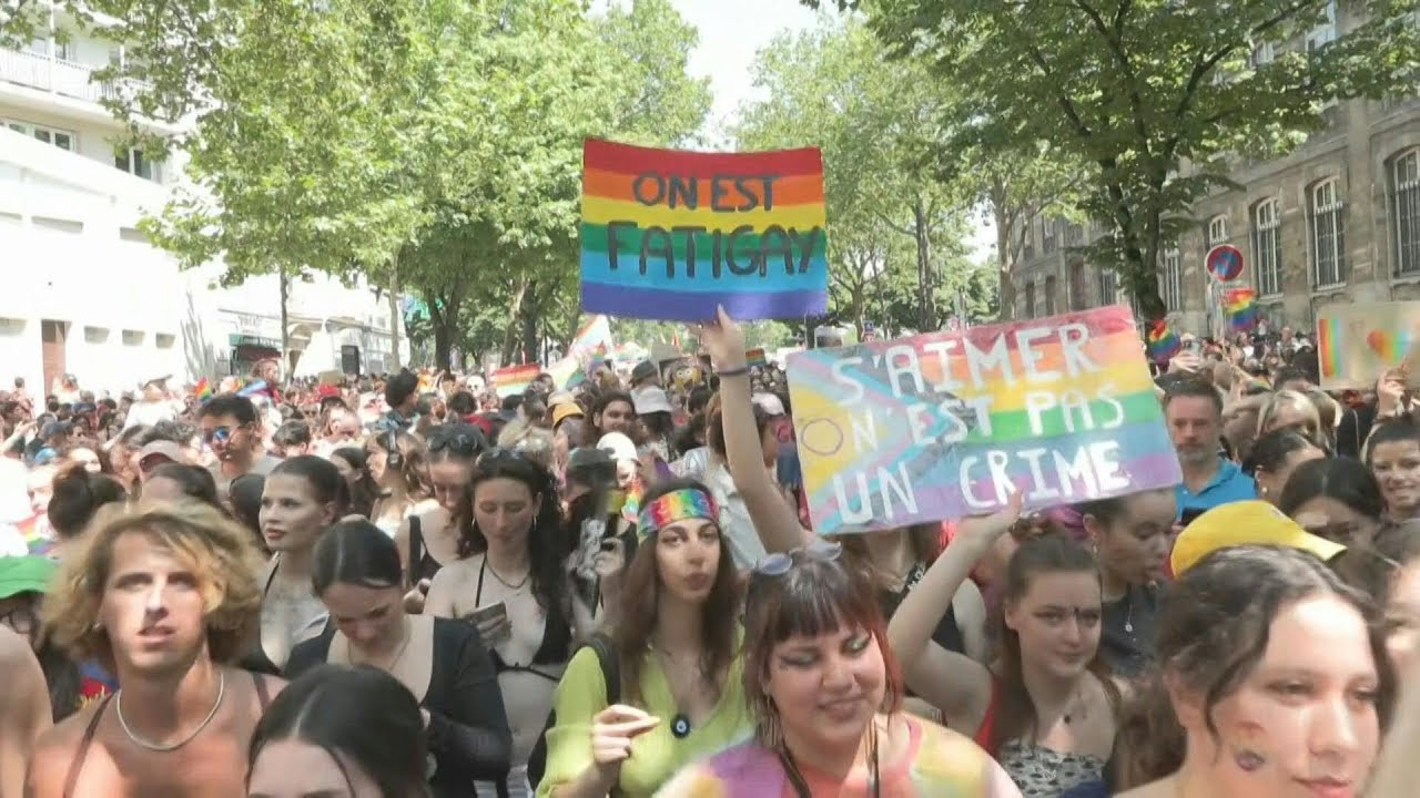 Départ de la marche parisienne des fiertés LGBT+ | AFP Images