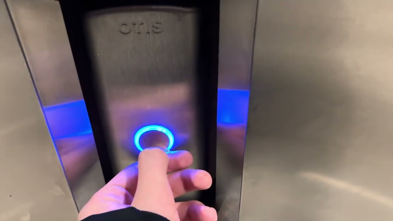 OTIS GEN2 Lifts At Westfield Stratford Shopping Centre (By Stratford International) 