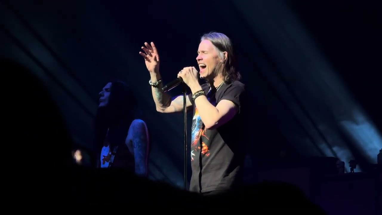 Slash ft. Myles Kennedy and the Conspirators - Rocket Man ( Elton John Cover) Osaka - Japan - 2024