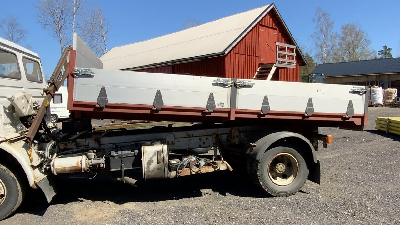 Köp Veteranlastbil Volvo F408 4X2 med tipp och Hiabkran på Klaravik