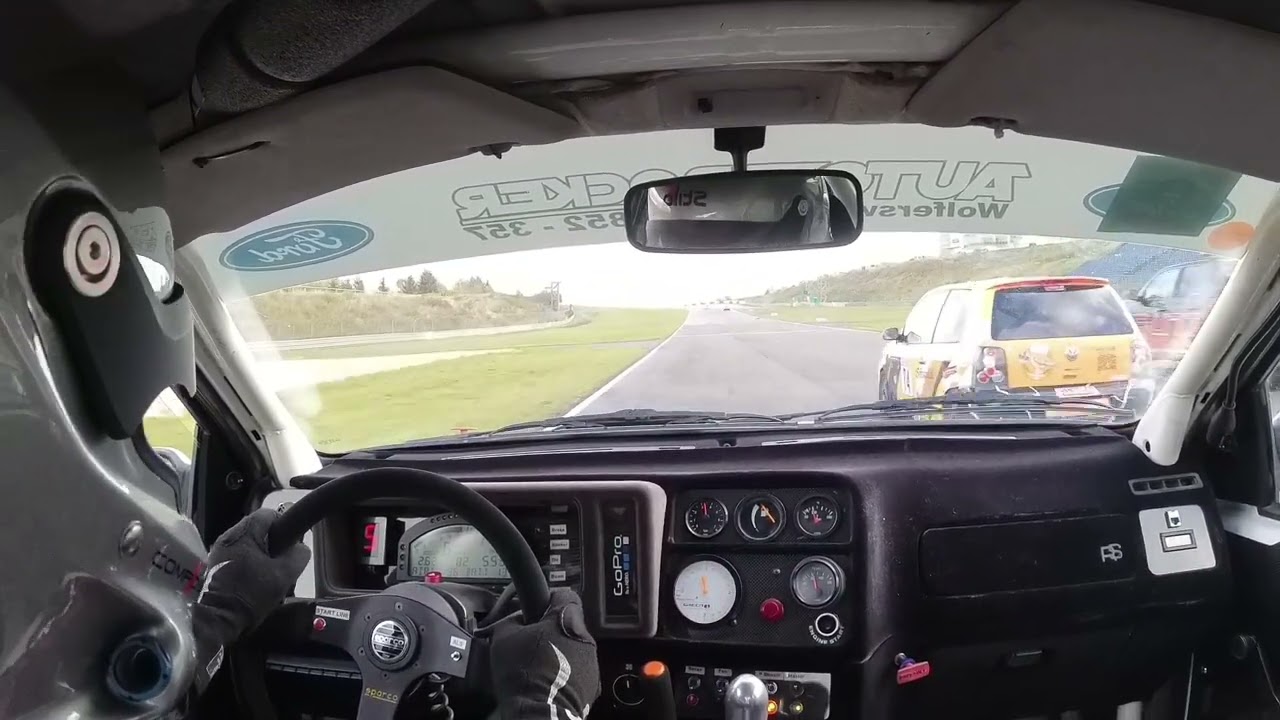 Oldtimer Trackday Nürburgring 26.10.2025 Turn 1 Sierra Cosworth