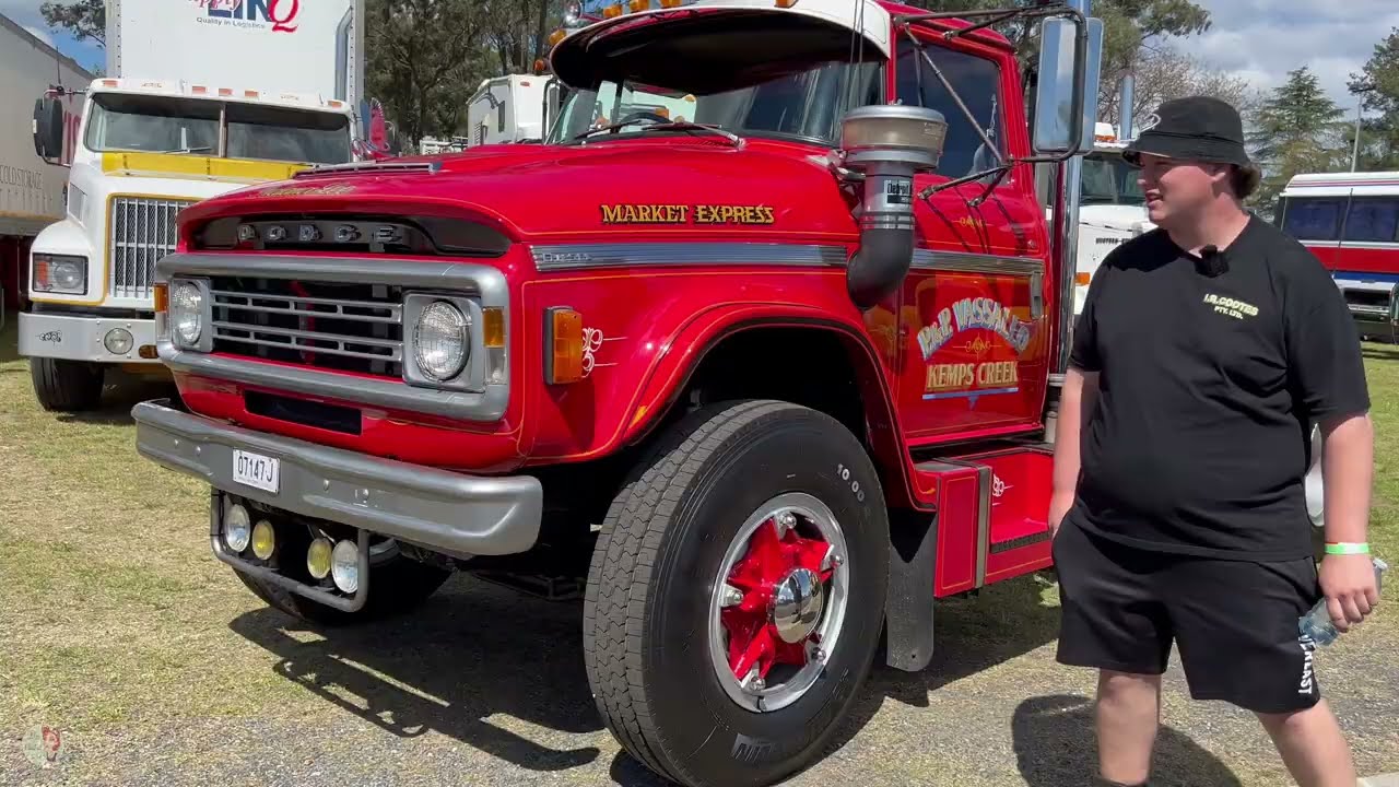 Экскурсия на грузовике Dodge D5N 1976 года выпуска, организованная семьей Вассалло.
