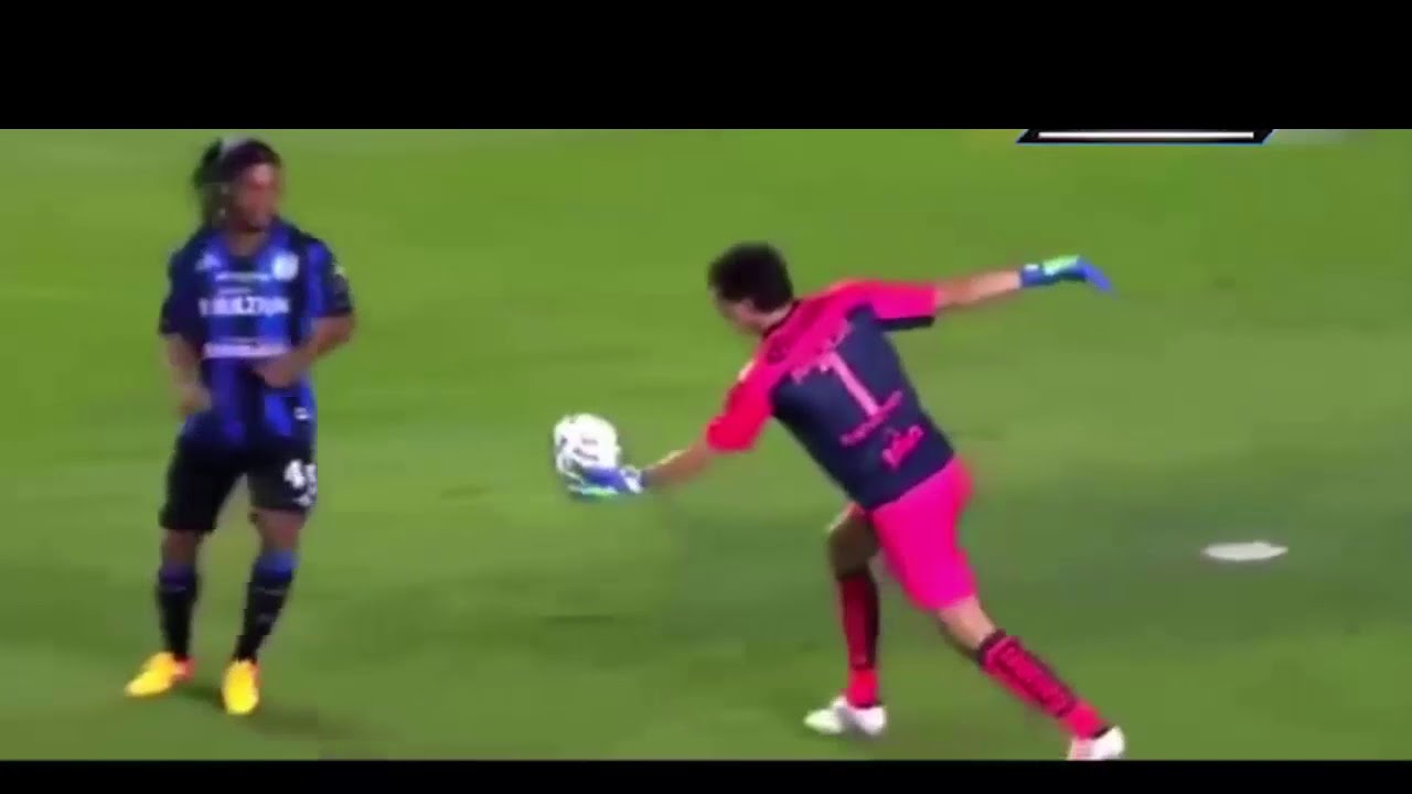 Most Intelligent Football Players Throughout History ● HD