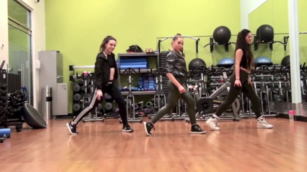 Zumba class with Yana, Canada - Baby Boy (feat. Beyonce) by Sean Paul