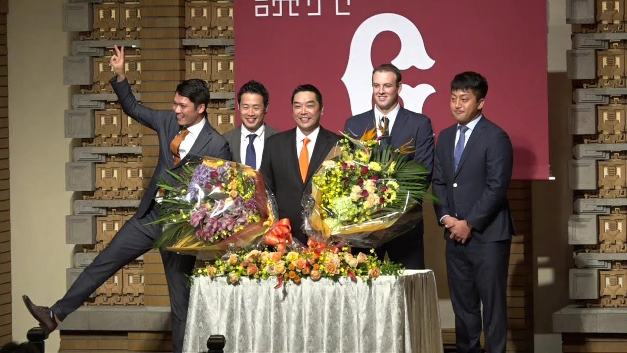 阿部慎之助選手 笑顔の引退記者会見