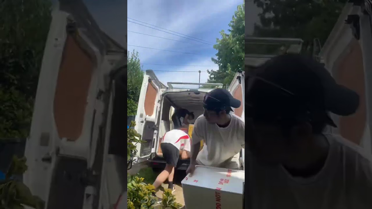 #loading #removal #homemove #vanlife 🚐 #youtubeshorts #shorts