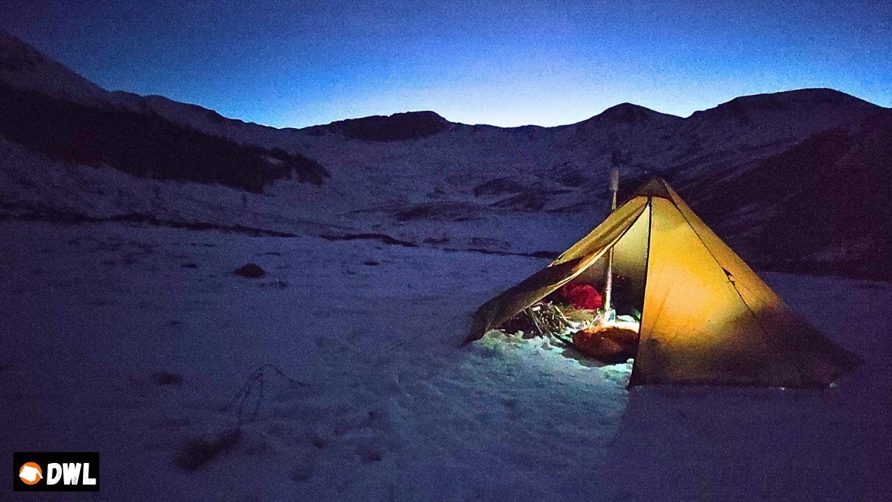 Bivacco a 1800 metri nella neve.Stufa a legna e Hot-spot PERFETTO! Sirente-Velino