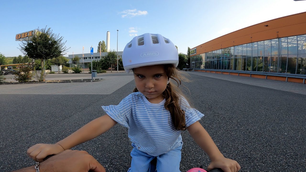 IMANI LERNT FAHRRAD FAHREN | Nader Louisa 