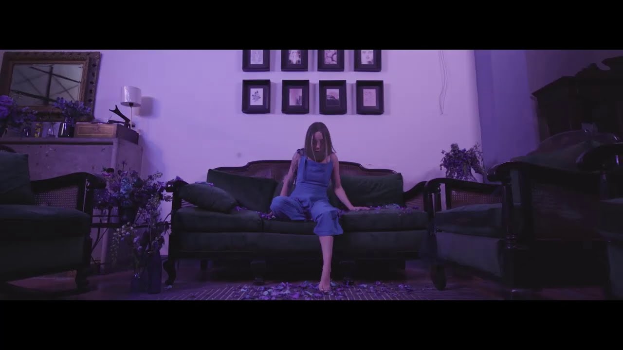 Samantha Barrón - FEBRERO AZUL (Video Oficial)