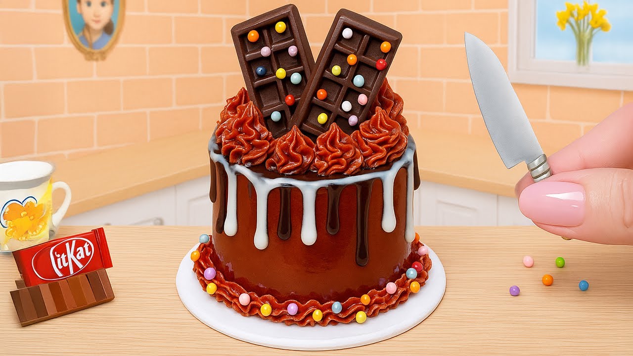 How To Decorating Colorful Heart Cake 💘 Miniature Rainbow Chocolate Cake Decorating🎁