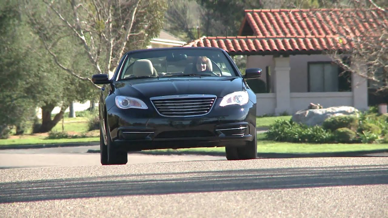 2011 Chrysler 200 Convertible test drive and review