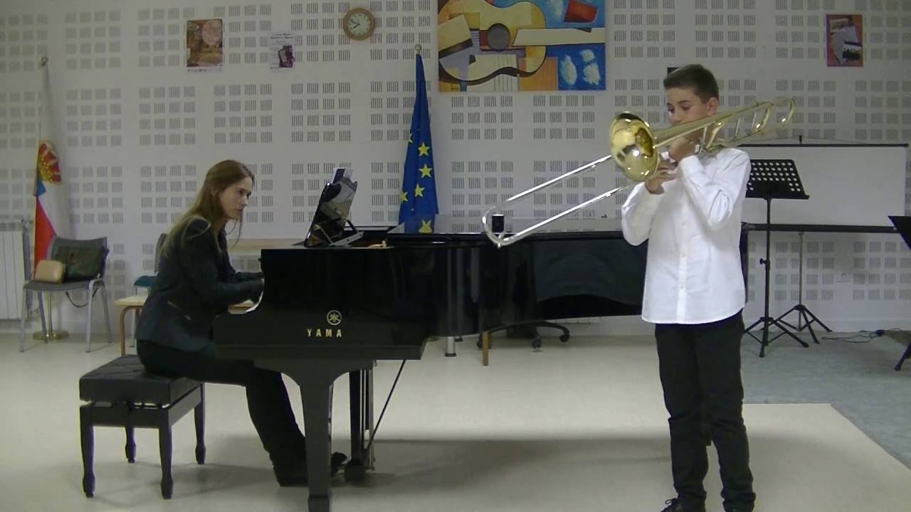 Cortege - Pierre Max Dubois / Alexis Pelayo