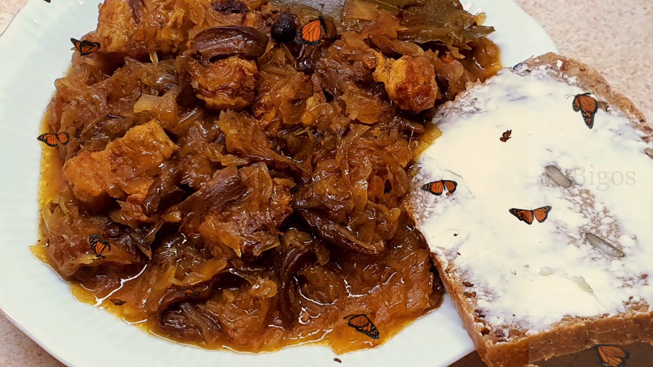 Bigos - kapusta kiszona z podgrzybkami i mięsem❤️️Mishmash - Sauerkraut with wild mushrooms and meat