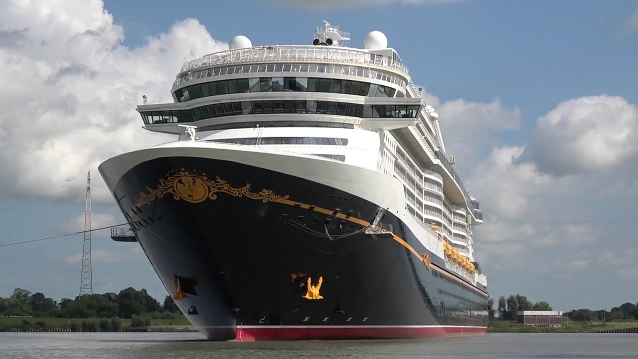 Disney Destiny | Rescue equipment & Bow thruster tests