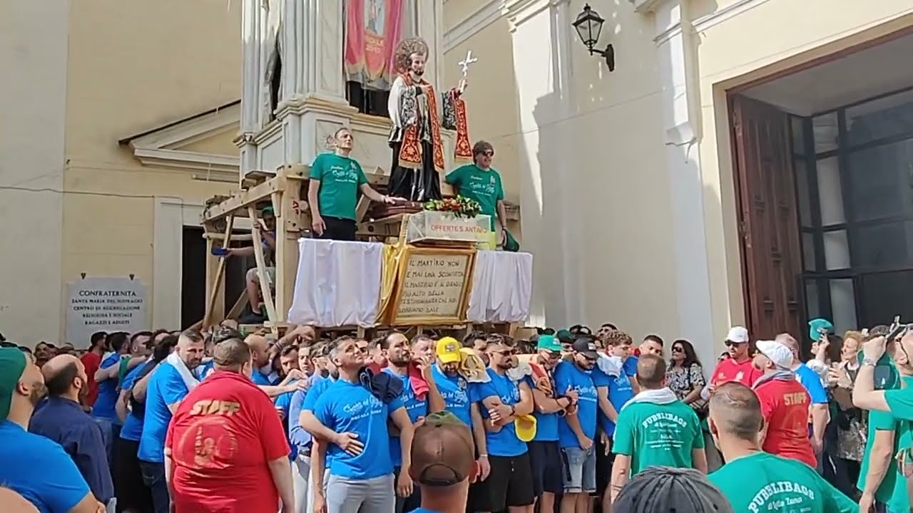 Prima alzata del Giglio di Recale
