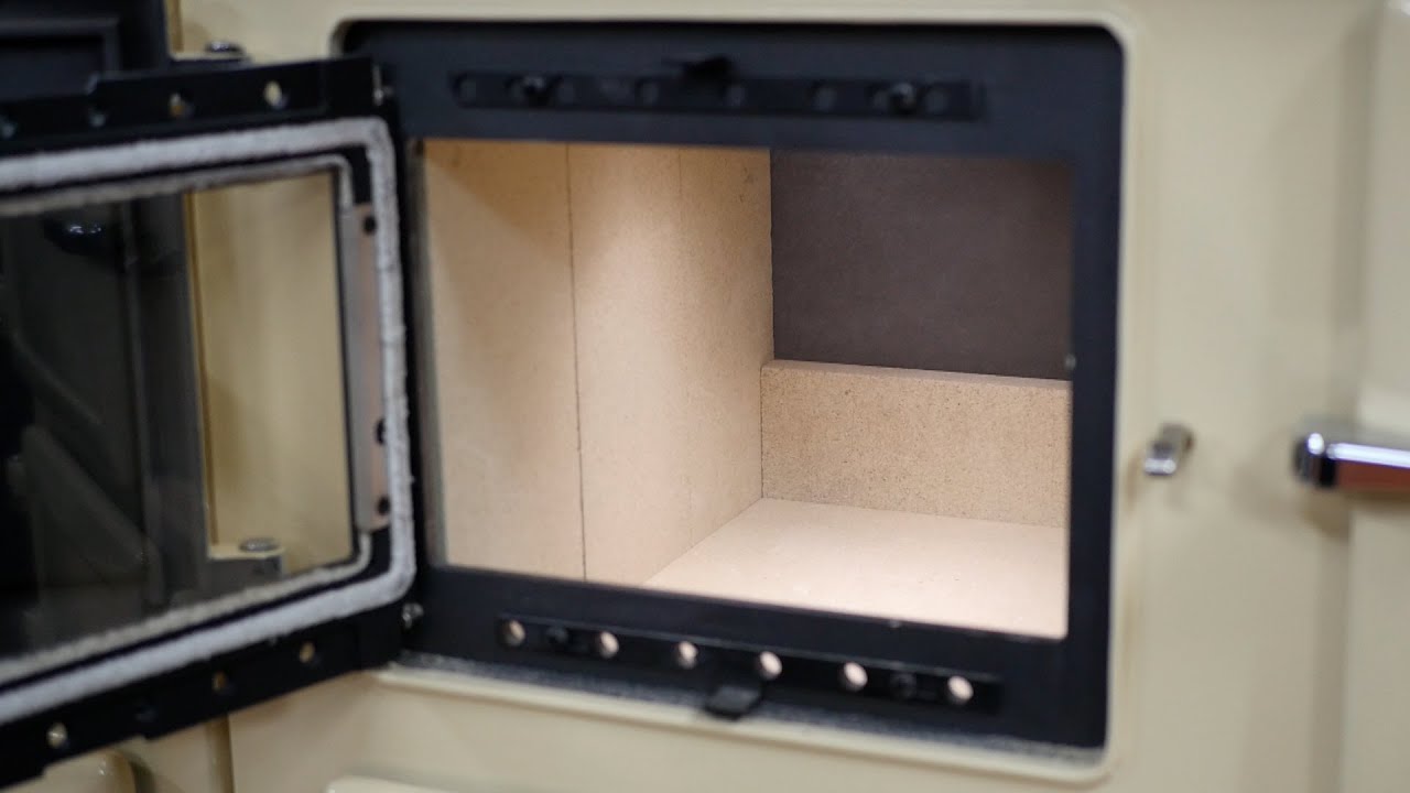 Removing the firebricks from your ESSE 990W / ESSE 905W