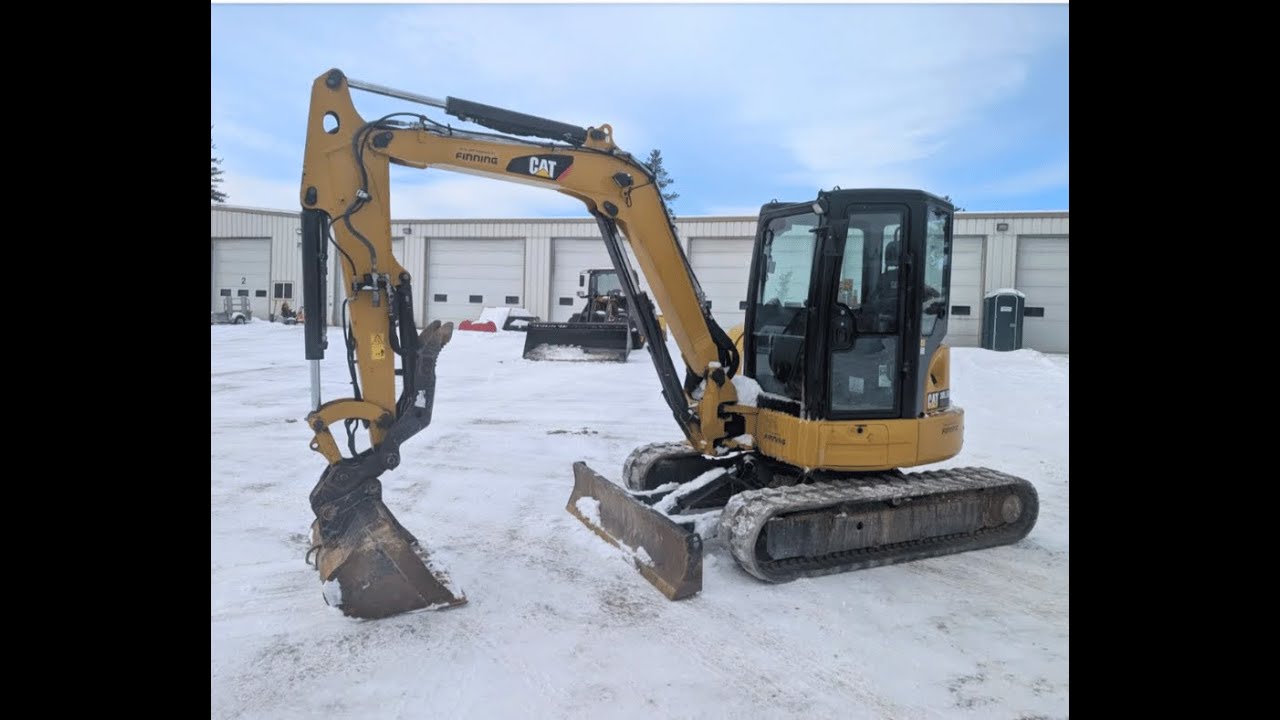FOR SALE:  2018 CATERPILLAR 305.5E2 CR MINI EXCAVATOR
