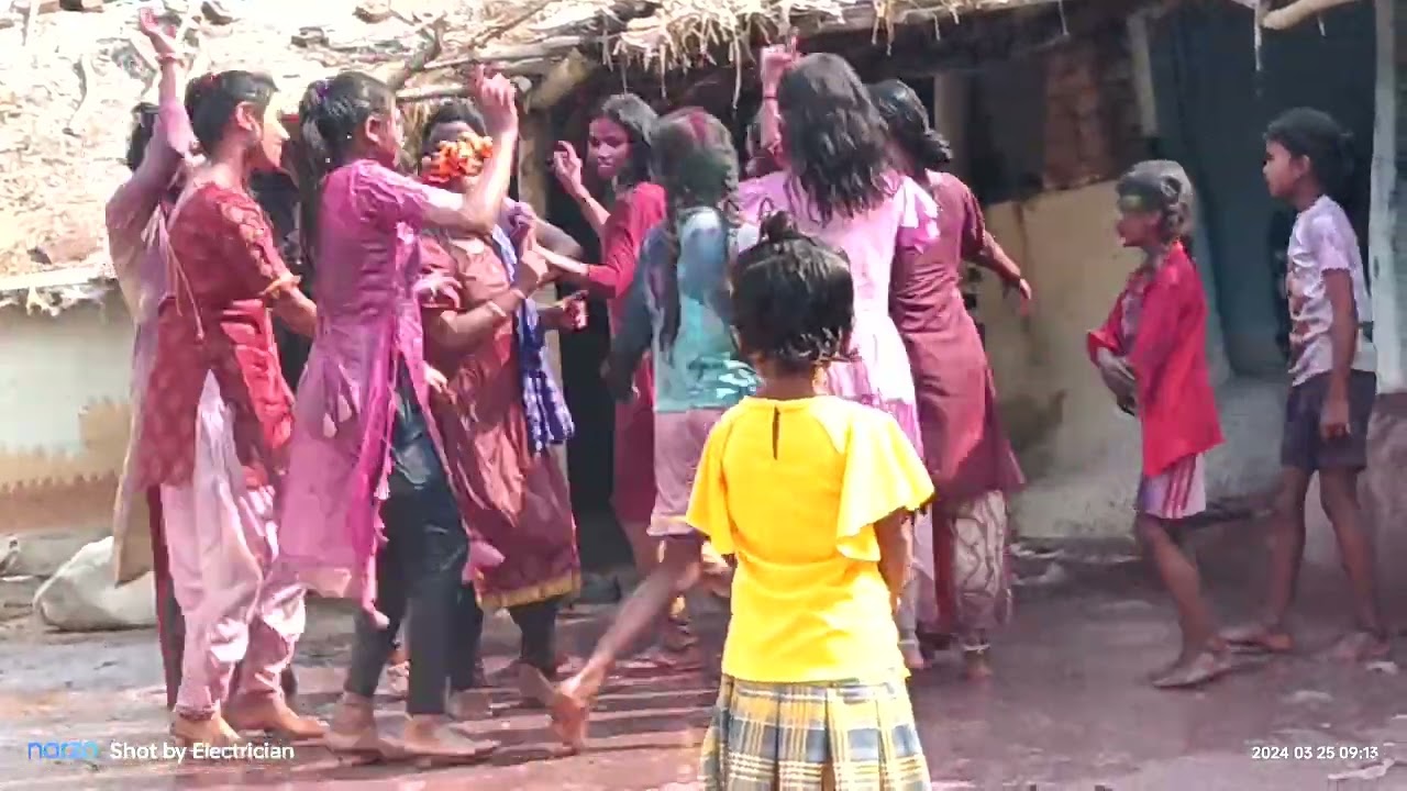 Hamar gaw ke holi me dans 11 (14)